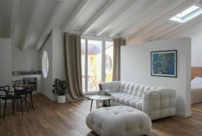 Waterfront balcony I Grani 4 Resort Style Suite Livorno